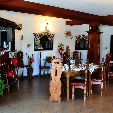 Conacul Domnitei Hotel Voronet Zewnętrze zdjęcie