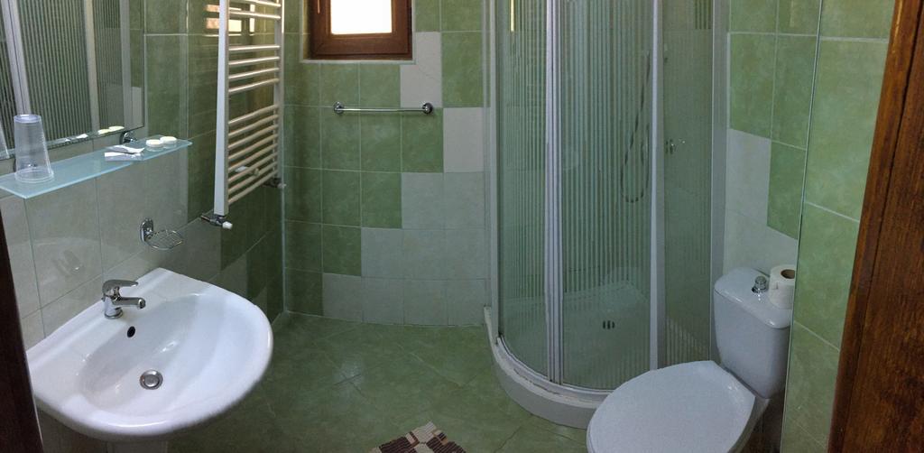 Conacul Domnitei Hotel Voronet Zewnętrze zdjęcie