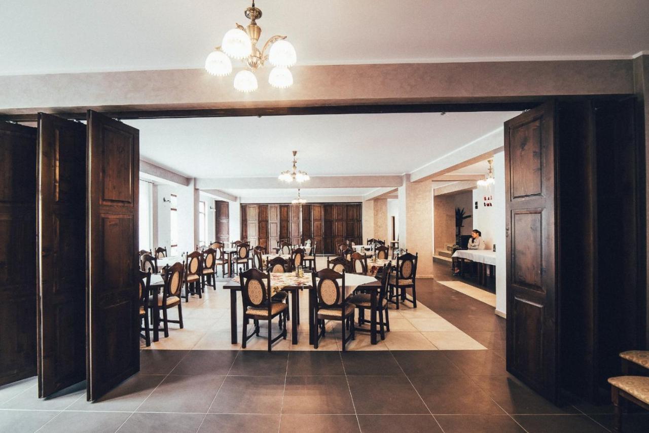 Conacul Domnitei Hotel Voronet Zewnętrze zdjęcie