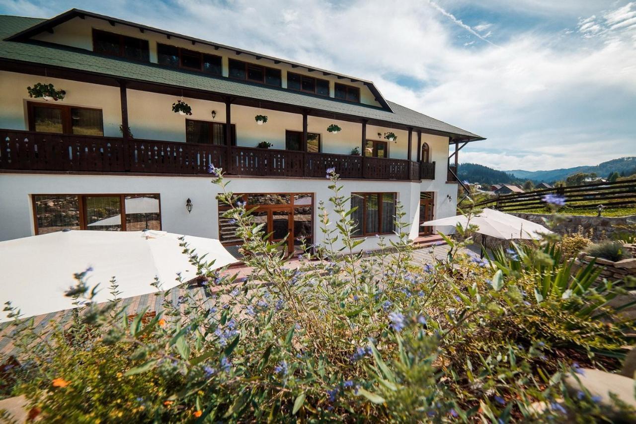 Conacul Domnitei Hotel Voronet Zewnętrze zdjęcie