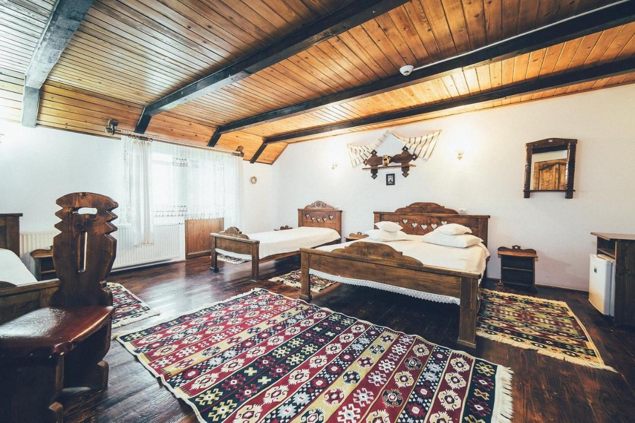 Conacul Domnitei Hotel Voronet Zewnętrze zdjęcie