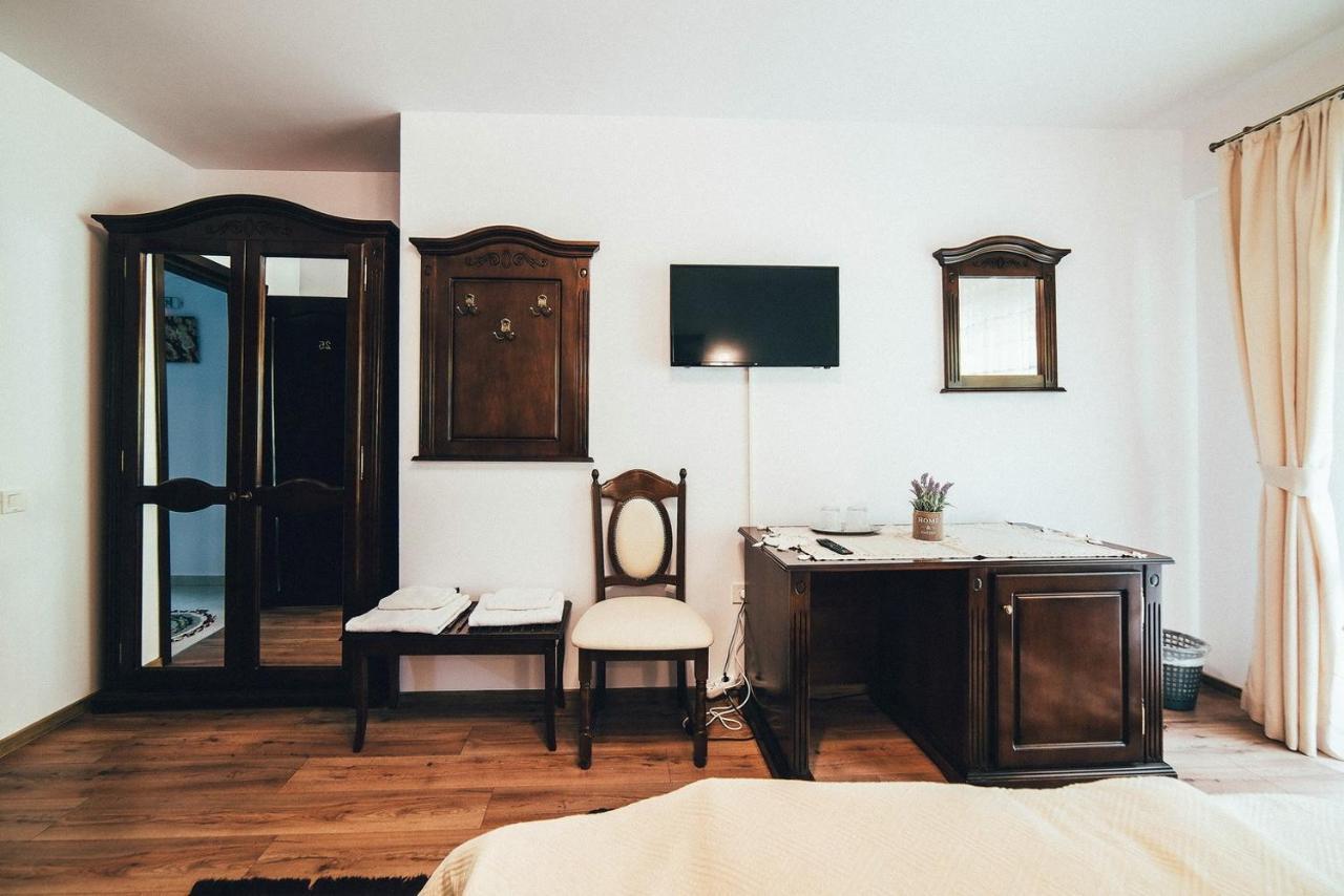 Conacul Domnitei Hotel Voronet Zewnętrze zdjęcie