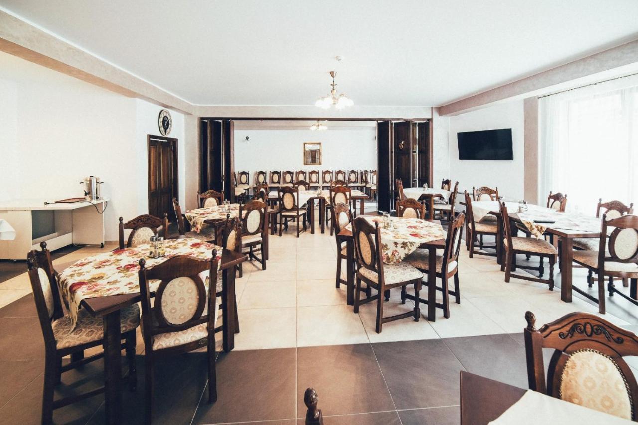 Conacul Domnitei Hotel Voronet Zewnętrze zdjęcie