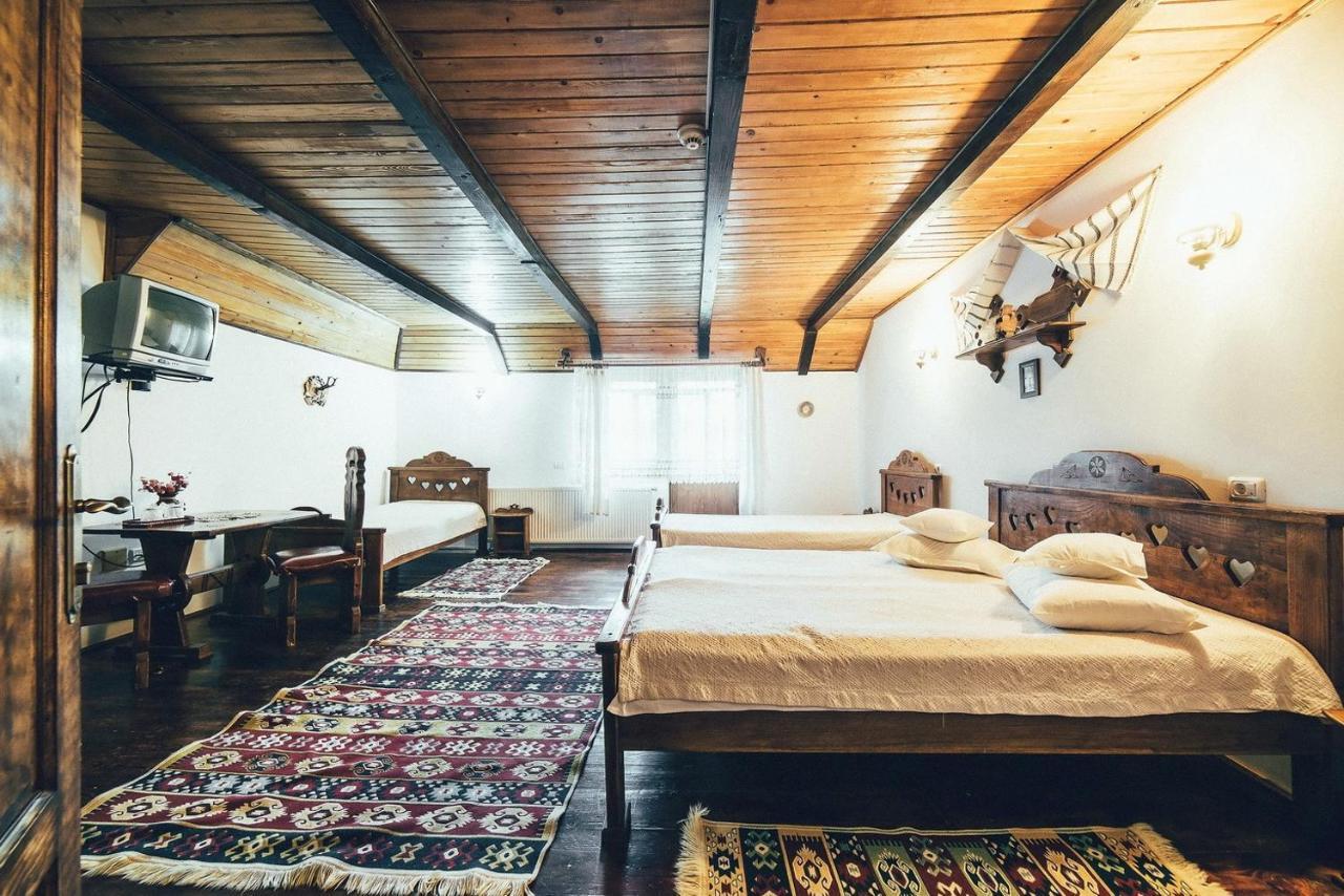 Conacul Domnitei Hotel Voronet Zewnętrze zdjęcie